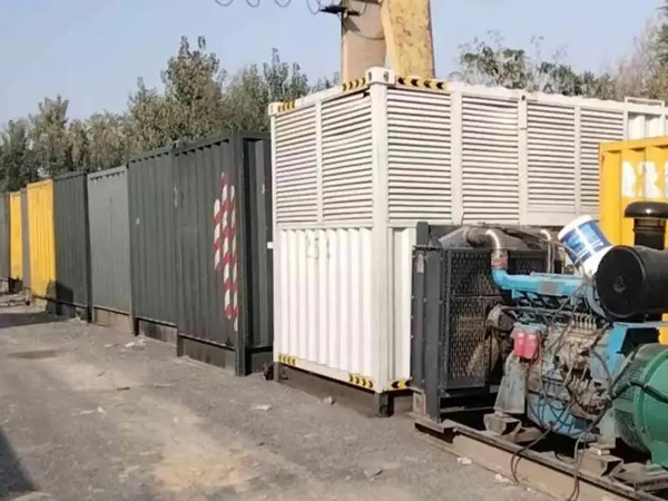 松滋200KW柴油发电机机组每小时油耗是多少?